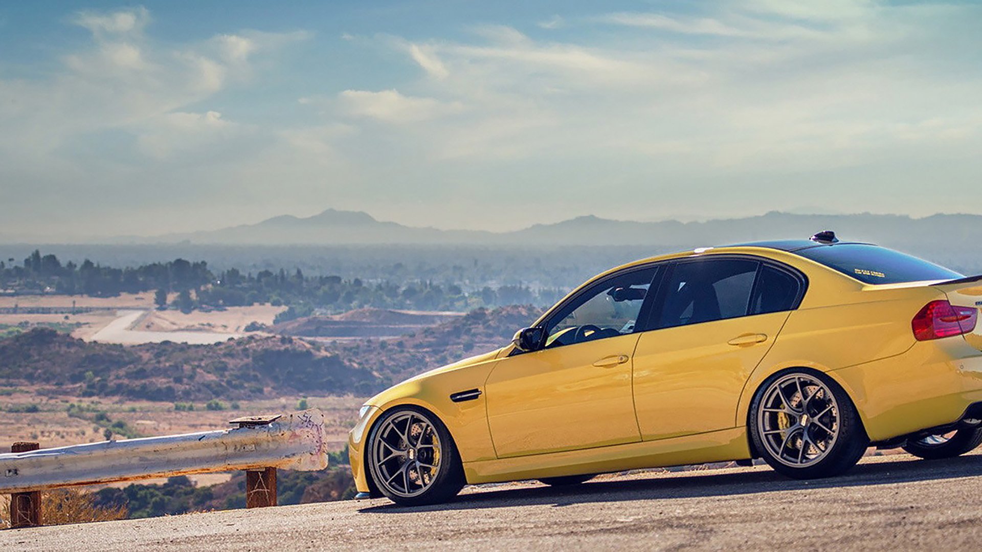 希腊女篮在欧洲锦标赛中展现顽强实力，向冠军全力冲锋，希腊男篮欧锦赛