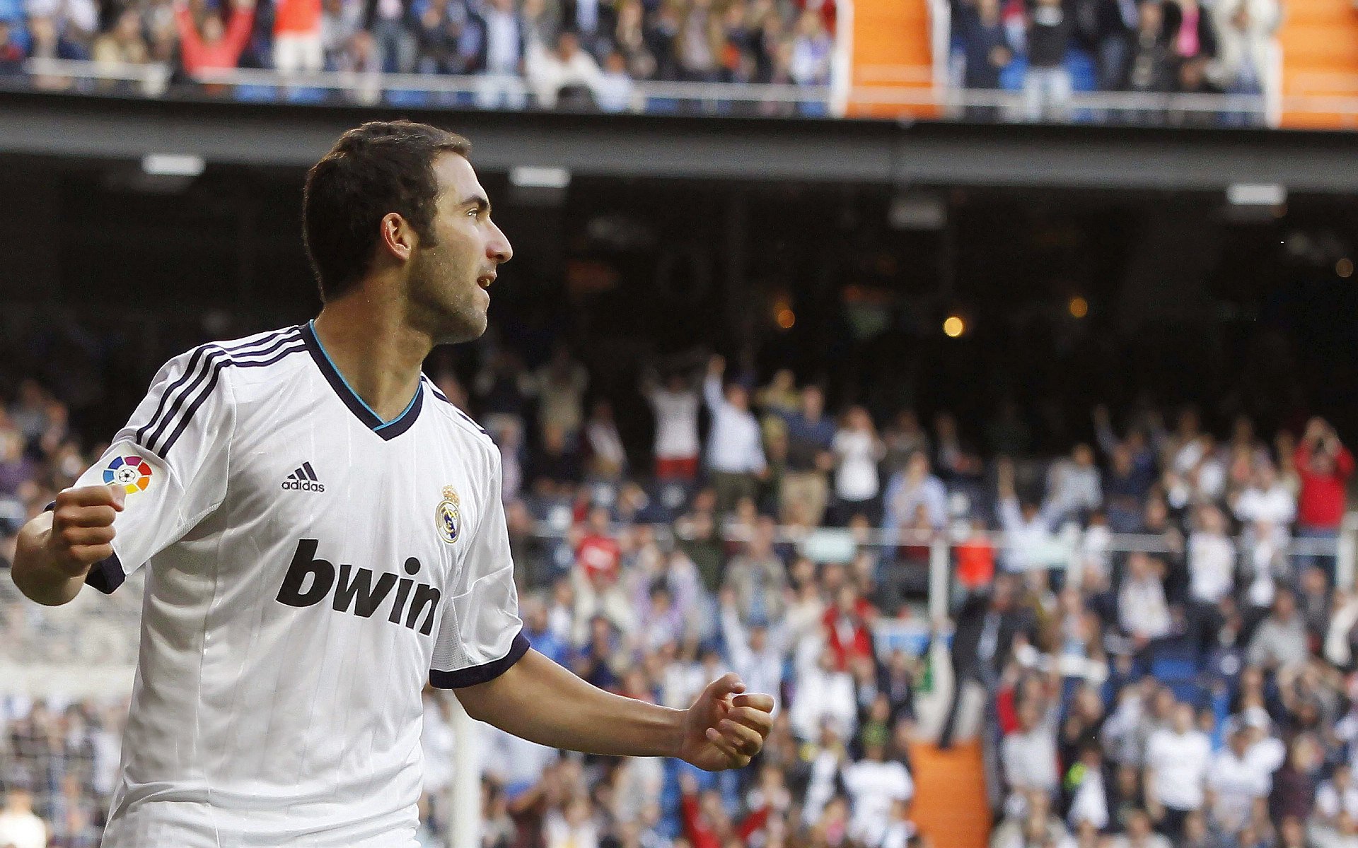 这脚射门为什么封神，射门脚为什么要斜